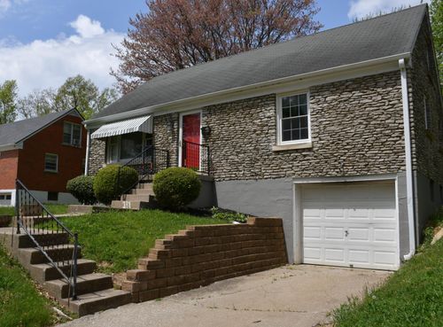 181 Saint James Dr, Lexington, KY, 40502-1121 | Card Image