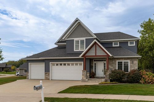 3585 Bridgeview Dr Se, Rochester, MN, 55904-3911 | Card Image