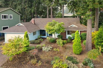 2627 168th Avenue Ne, House other with 4 bedrooms, 1 bathrooms and 2 parking in Bellevue WA | Image 2