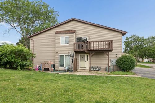 1810-1810 Kerrybrook Ct, SYCAMORE, IL, 60178-2755 | Card Image