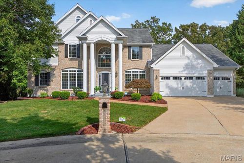 17600 Gardenview Manor Cir, Wildwood, MO, 63038-1496 | Card Image