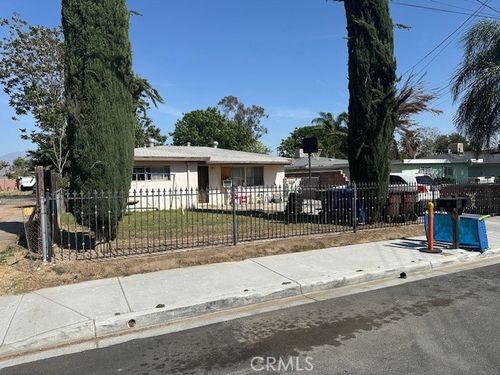 7685 Elm St, San Bernardino, CA, 92410 | Card Image