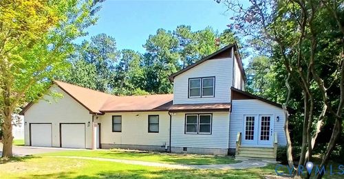 209 Pineview Dr, Hartfield, VA, 23071 | Card Image