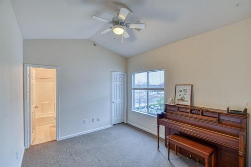 14131-2200 Classen Boulevard, Norman, OK, 73071 | Card Image