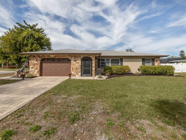 1200 Yawl Way, House other with 3 bedrooms, 3 bathrooms and null parking in Venice FL | Image 1