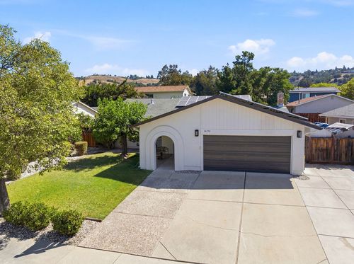 16730 Sorrel Way, Morgan Hill, CA, 95037-3832 | Card Image