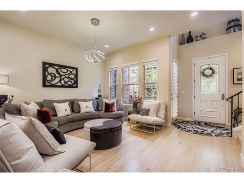 7857 Vallagio Ln, Englewood, CO, 80112-5872 | Card Image