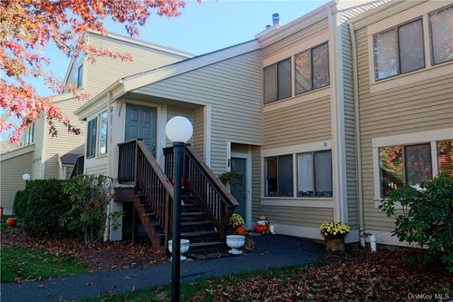 62 Fox Run, South Salem, NY, 10590-2403 | Card Image
