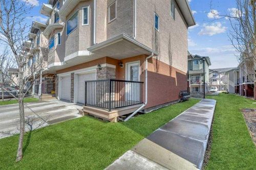 128 Strathcona Cir, Strathmore, AB, T1P0B1 | Card Image