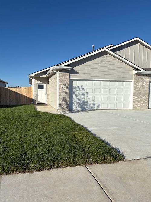 12942 E Blake St, Wichita, KS, 67230 | Card Image