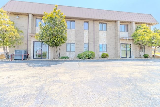 1027 W Main St, Home with 0 bedrooms, 0 bathrooms and 29 parking in Mt. Pleasant Twp - Wml PA | Image 46