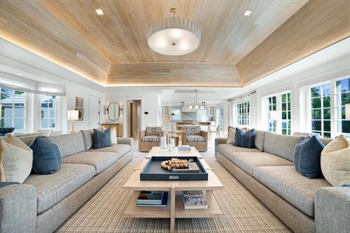 284 Monterey Rd, Palm Beach, FL, 33480-3228 | Card Image