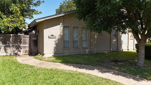 13357 Kit Ln, Dallas, TX, 75240-5840 | Card Image