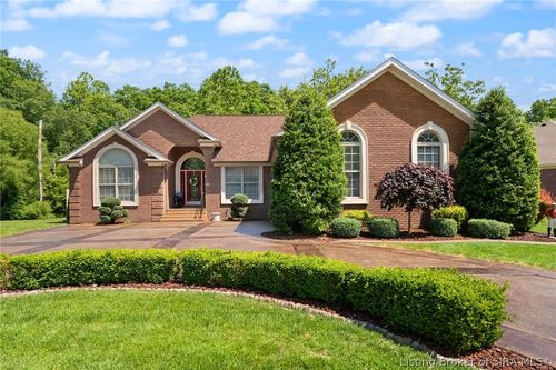 4304 Loriann Blvd, New Albany, IN, 47150-4492 | Card Image