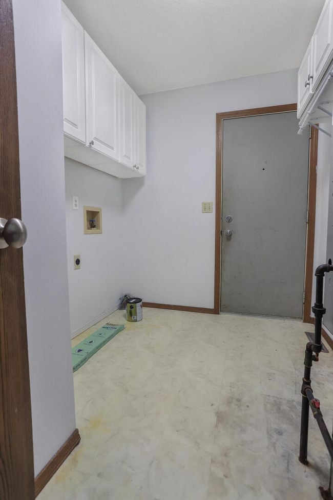807 Country View Dr, Home with 3 bedrooms, 1 bathrooms and null parking in Philo IL | Image 22