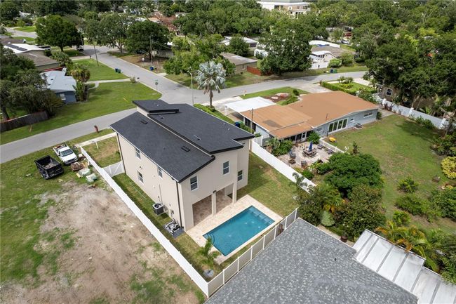 1808 W Erna Dr, House other with 4 bedrooms, 3 bathrooms and null parking in TAMPA FL | Image 85