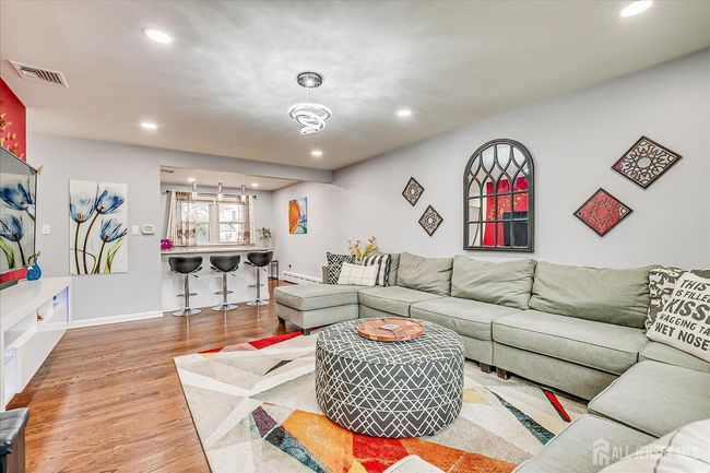 149 Vineyard Rd, House other with 3 bedrooms, 2 bathrooms and null parking in Edison NJ | Image 6