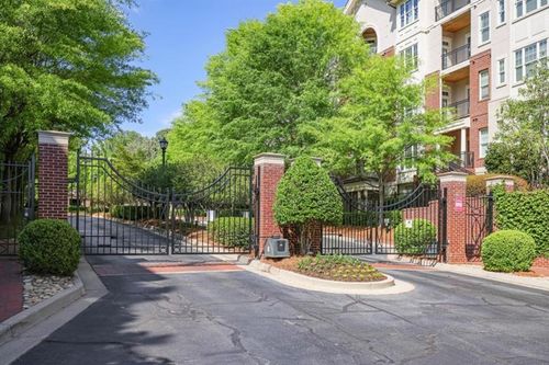 1211-3635 E Paces Cir Ne, Atlanta, GA, 30326-7813 | Card Image