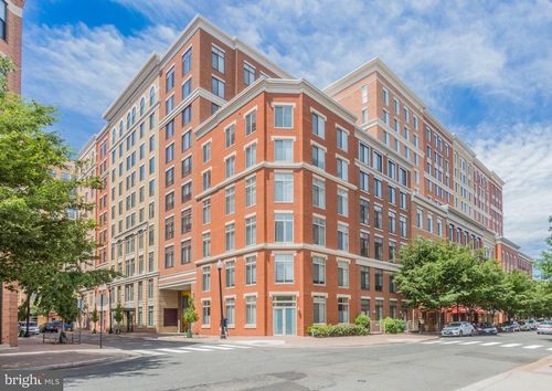 501-1205 N Garfield St, ARLINGTON, VA, 22201-6804 | Card Image