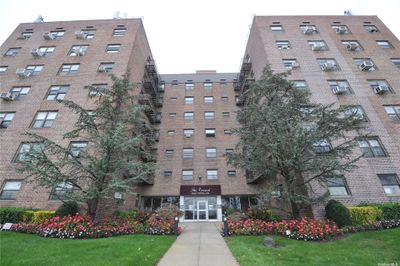 B22 - 202-35 Foothill Avenue, Home with 1 bedrooms, 1 bathrooms and null parking in Hollis NY | Image 1