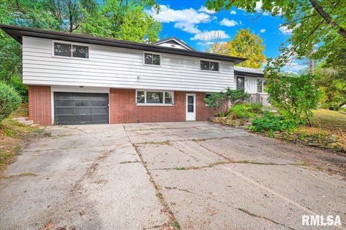 3808 N Walround Ln, Peoria, IL, 61615-4143 | Card Image