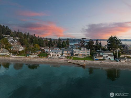 9 Sw 3 Tree Point Ln, Burien, WA, 98166-3137 | Card Image