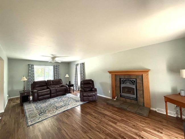 1906 22 Nd Avenue, House other with 4 bedrooms, 3 bathrooms and null parking in Menominee MI | Image 9