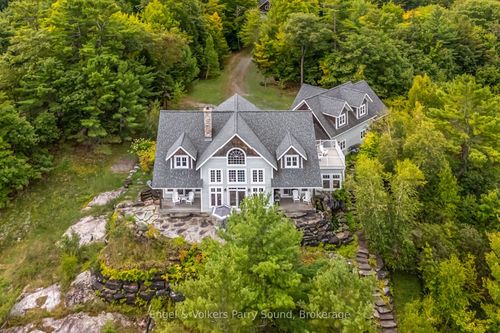 22 Beacon Point Dr, Nobel, ON, P0G1G0 | Card Image