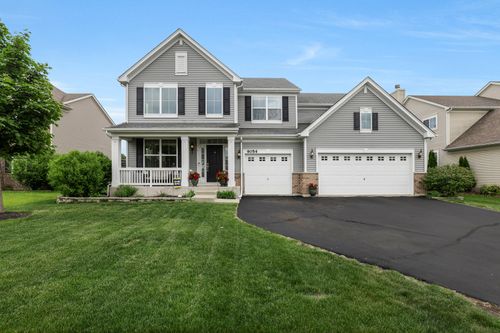 9054 Clinnin Ln, Huntley, IL, 60142-0136 | Card Image