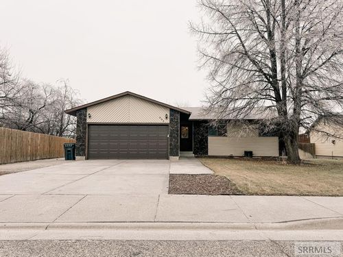 884 Buckboard Ln, Idaho Falls, ID, 83402-2468 | Card Image