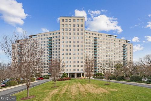 1624-10401 Grosvenor Pl, ROCKVILLE, MD, 20852-4643 | Card Image