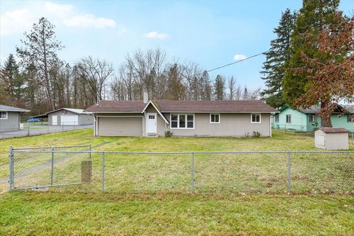 1290 Ojai Ave, Grants Pass, OR, 97527-9215 | Card Image