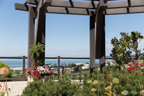 apt-201-51 Pine St, Edmonds, WA, 98020-7254 | Card Image