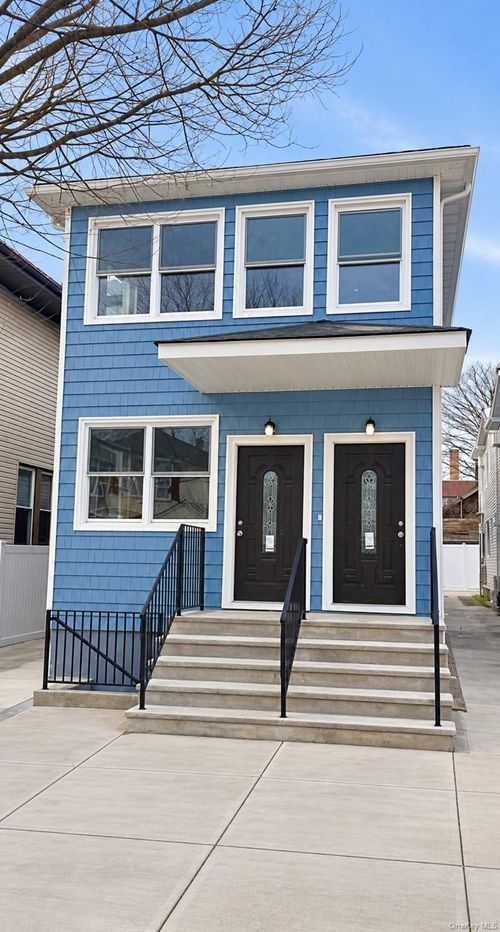 1325 Gipson St, Far Rockaway, NY, 11691-2311 | Card Image