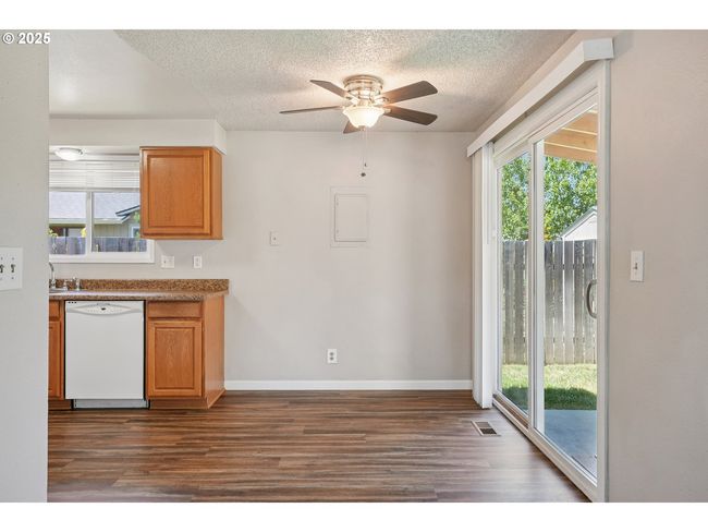 Dining Area | Image 6