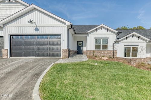 15-106 Klm Dr, Johnson City, TN, 37615-3602 | Card Image