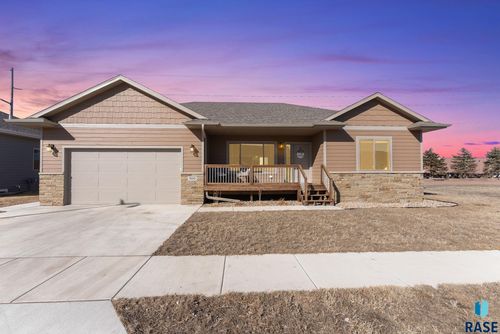 500 E Cairos Pl, Brandon, SD, 57005-1003 | Card Image