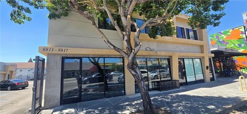 8813 Reseda Blvd, Northridge, CA, 91324-4040 | Card Image
