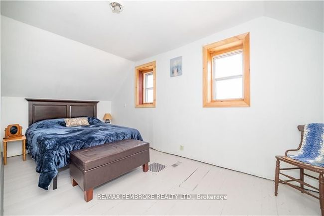 8744 Highway 60 Highway, Home with 3 bedrooms, 1 bathrooms and 20 parking in North Algona Wilberforce ON | Image 18