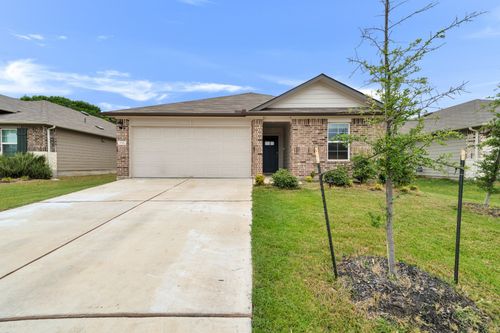 1321 Camden Ln, Lockhart, TX, 78644-3647 | Card Image
