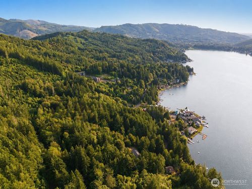 1102 Nw Summit Lake Shore Rd, Olympia, WA, 98502 | Card Image