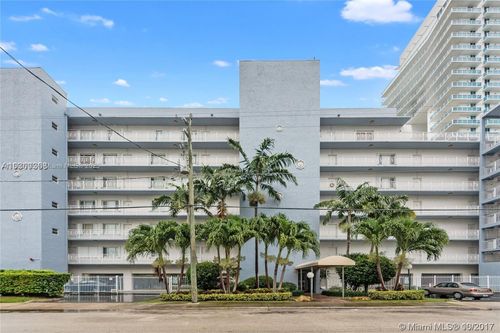 apt-207-677 Ne 24th St, Miami, FL, 33137-4737 | Card Image