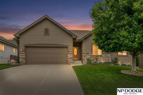 16318 R St, Omaha, NE, 68135-3123 | Card Image