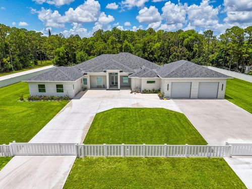 8425 Apache Blvd, Loxahatchee, FL, 33470-2890 | Card Image