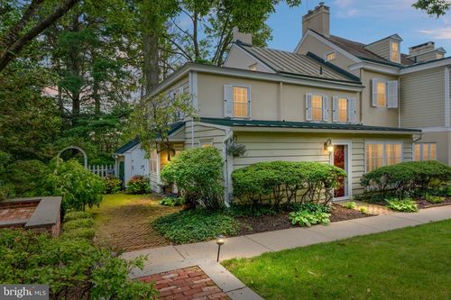 1 Barnes Ct, DOYLESTOWN, PA, 18901 | Card Image