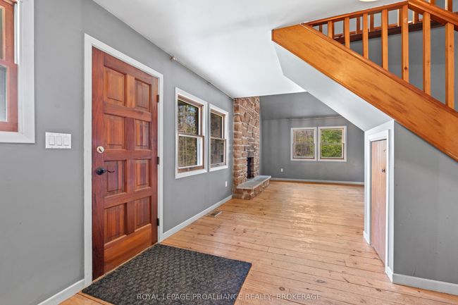 7558 Highway 38, House other with 3 bedrooms, 1 bathrooms and 10 parking in Verona ON | Image 9