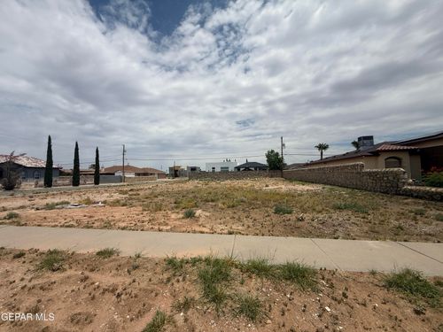 11401 Lindenwood Ave, El Paso, TX, 79936-2416 | Card Image