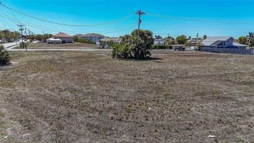 804 Gleason Pkwy, Cape Coral, FL, 33914-5208 | Card Image