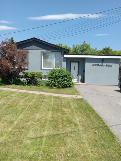 689 Balaton Ave, House other with 3 bedrooms, 3 bathrooms and 4 parking in Pickering ON | Image 2