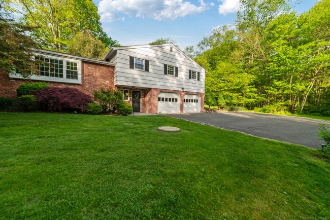 33 Saw Mill Rd, House other with 4 bedrooms, 3 bathrooms and null parking in Newtown CT | Image 37
